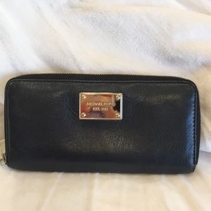 Black Michael Kors Wallet